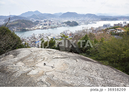尾道 ポンポン岩(鼓岩)(広島県尾道市) 尾道 ポンポン岩(鼓岩)(広島県尾道市) 36938209