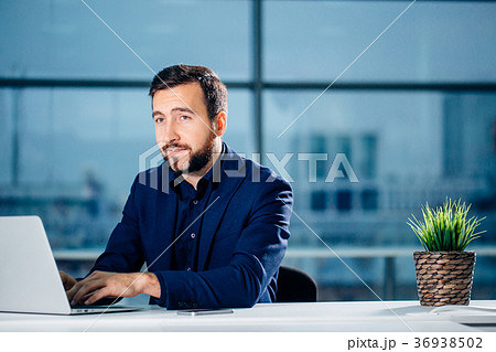 working on computer laptop online, businessman working on computer laptop online, businessman 36938502