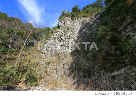 愛媛県久万高原町　面河渓　鎧岩 36938517
