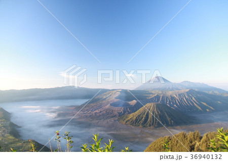 ジャワの火山群3 36940132