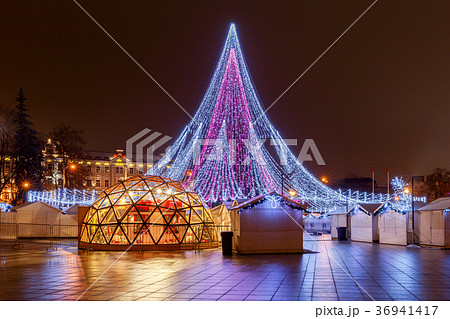 Vilnius. Christmas tree. 36941417