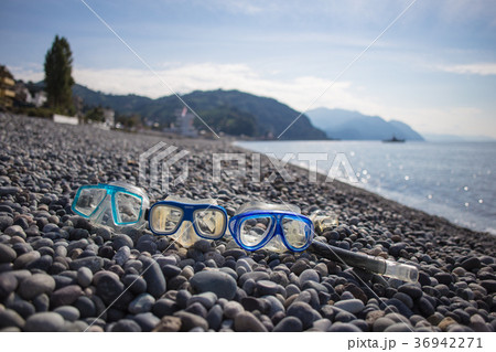 Diving mask on the beach summer hollidays travel Diving mask on the beach summer hollidays travel 36942271