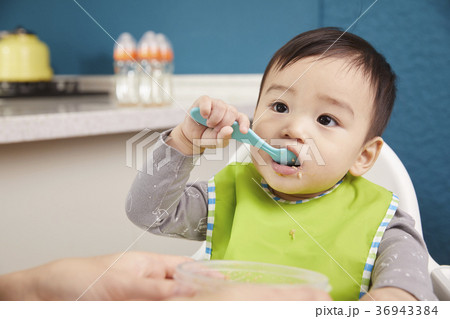 男 男性 男の子 36943384