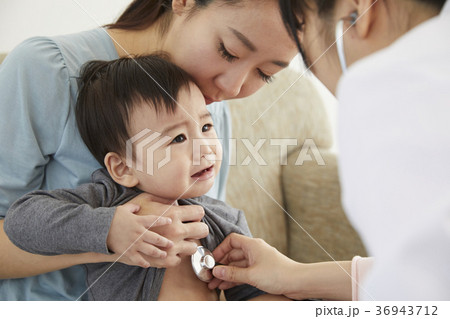 男 男性 男の子 36943712