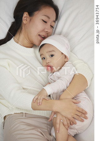 男 男性 男の子 36943754