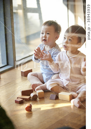 男 男性 男の子 36943939