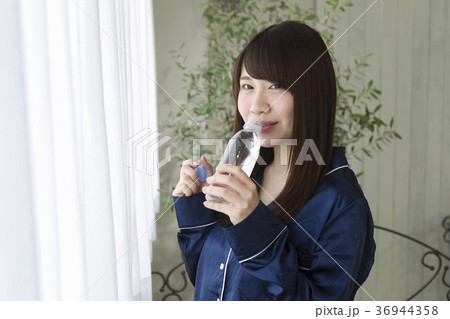 20代女性　ポートレート 36944358