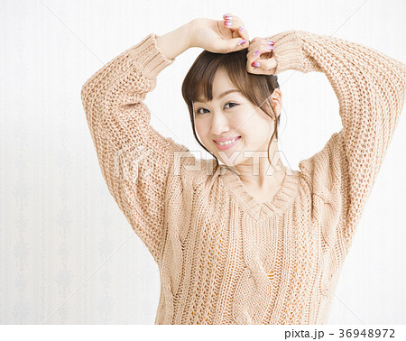 女性 若い女性 女性 若い女性 36948972