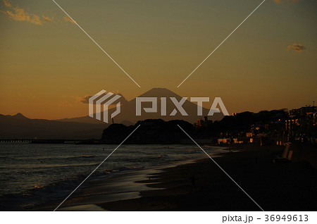 湘南から見た富士山 湘南から見た富士山 36949613