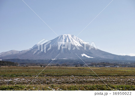 冬の伯耆富士 大山西麓 冬の伯耆富士 大山西麓 36950022