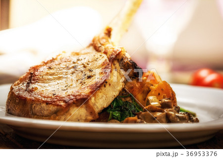 Baked pork chops or cutlet Baked pork chops or cutlet 36953376