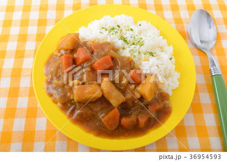 おいしそうなカレーライス おいしそうなカレーライス 36954593