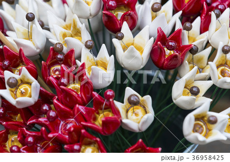 Traditional Hungarian ceramic flowers to decorate  36958425