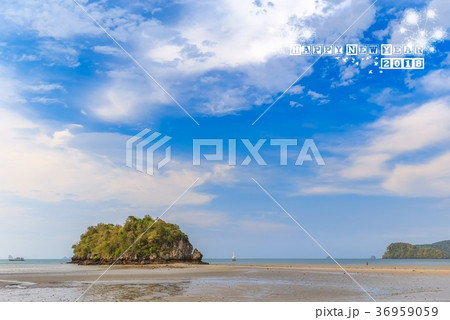 Happy New Year 2018 and Sea background 36959059