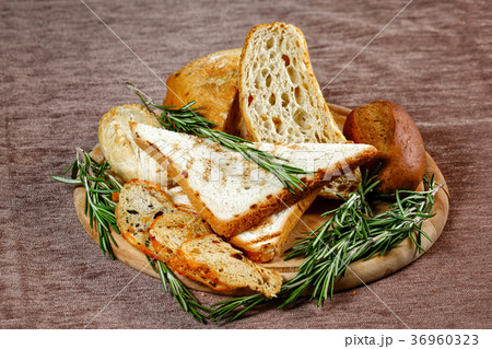 Bread Bread 36960323