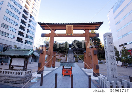 宇都宮市　宇都宮二荒山神社　鳥居 36961717