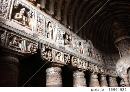 インド紀行　その　：　感動のアジャンター石窟寺院　その 36964925