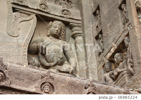 インド紀行　その　：　感動のアジャンター石窟寺院　その 36965224