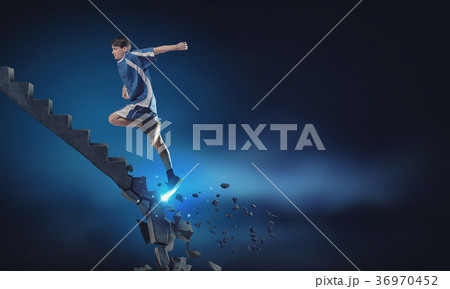 Sportsman overcoming challenges 36970452