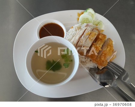 Thai food is delicious for good health. 36970608