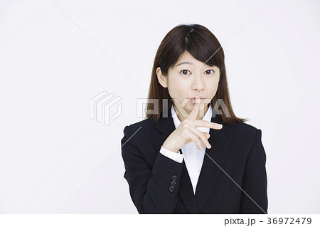 若いビジネスウーマン　 36972479