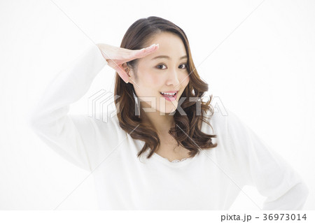 女性　若い女性 36973014