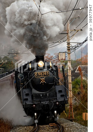 蒸気機関車 36977947