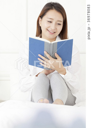 若い女性 女性 女 36978083