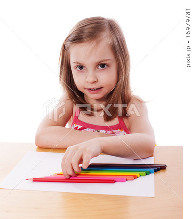 Girl drawing 36979781