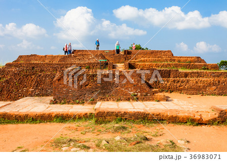 Sigiriya Rock, Sri Lanka Sigiriya Rock, Sri Lanka 36983071