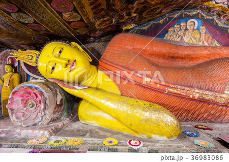 Aluvihara Rock Temple, Matale Aluvihara Rock Temple, Matale 36983086