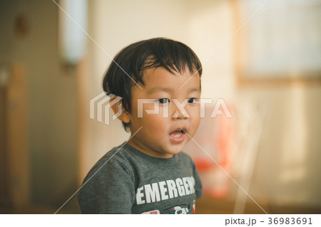 3 years old 36983691