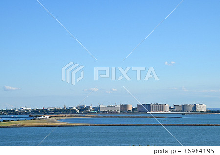 東京都江東区新木場より千葉県浦安市方面を望む 36984195