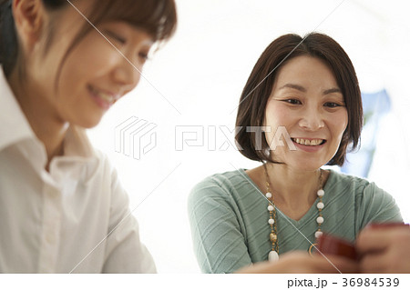 日本酒　乾杯　 36984539