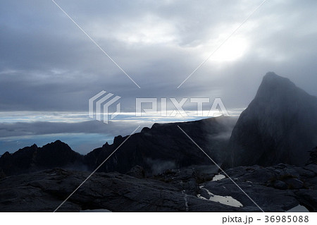 キナバル山 36985088