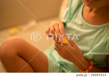 8 years old 8 years old 36985914