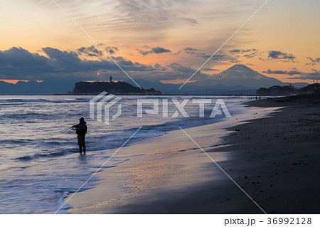 稲村ケ崎の夕景 36992128