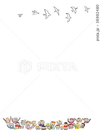 集団　平和　ハト　幸せ　笑顔　喜び　市民　民衆 36992480