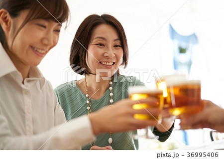 乾杯 ビール 飲み会 乾杯 ビール 飲み会 36995406