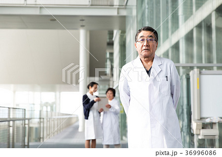 医師 医者 病院 医師 医者 病院 36996086