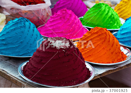 Indian colorful powder 37001925