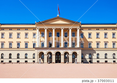 Oslo Royal Palace, Norway 37003011