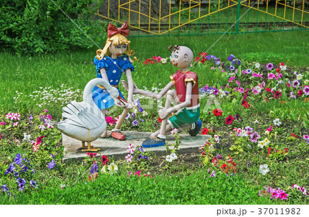 Romantic sculpture 37011982