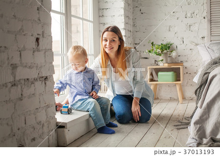 Beautiful Girl Fashion Model with Long  Hair 37013193