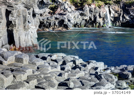 城ケ崎海岸対島の滝 37014149