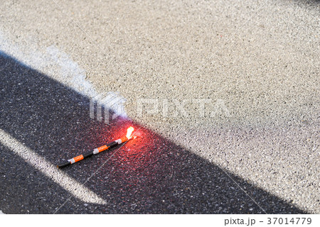 発煙筒 発煙筒 37014779