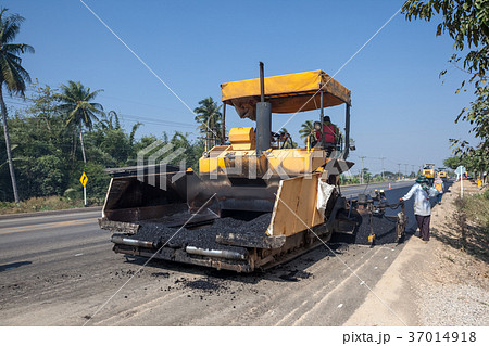 An asphalt machine 37014918