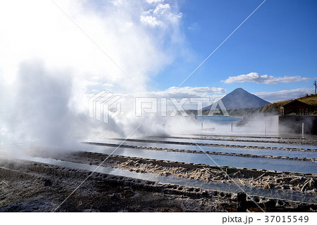 開聞岳山麓風景 伏目海岸塩田跡 鹿児島県指宿市の写真素材