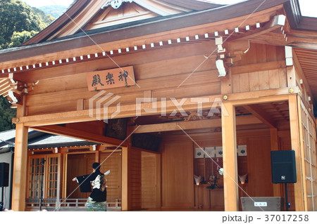 足立山妙見宮の神楽 37017258