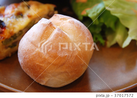 パン パン 37017572